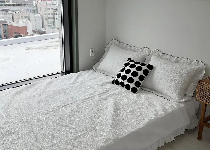 Hotel apartamentowy #2 New Open 신축건물 엘리베이터 짐보관 홍대입구역 도보5분 마포구 쇼핑 Seul