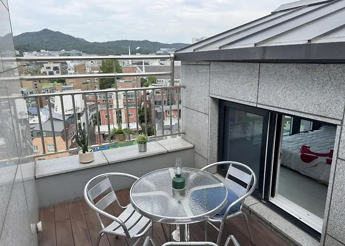 Hotel apartamentowy #2 New Open 신축건물 엘리베이터 짐보관 홍대입구역 도보5분 마포구 쇼핑 4*